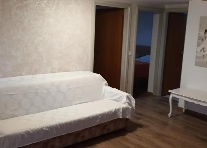 Guesthouse Privlaka 아파트 *