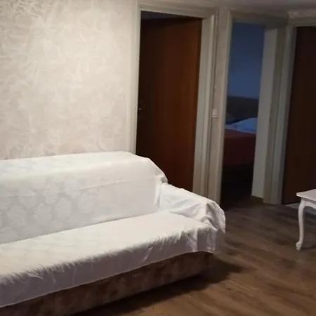 Guesthouse Privlaka Apartamento *